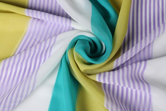75gsm 75d kopierte Polyester-Gewebe 57&quot; PolyChiffon- für die Kleider der Damen