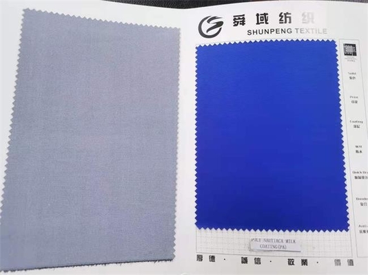 125gsm 150cm Männer Polyester Taslan PUs die Kleidungs-der Gewebe-75Dx160D milchige Beschichtung