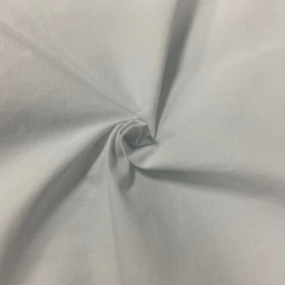 118 g/m² weicher 228t Nylon-Taslon-Stoff 70dx160d solide