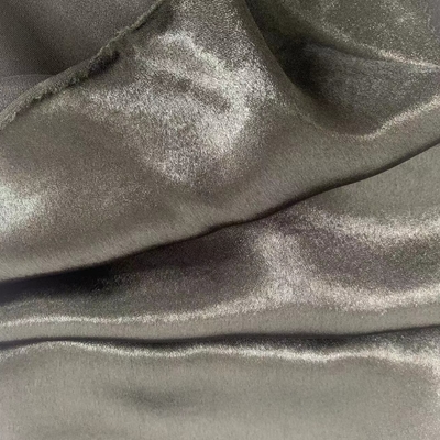 Lüften Sie imitiertes Seidengewebe 150Dx150D 130GSM Glänzende Laminierung